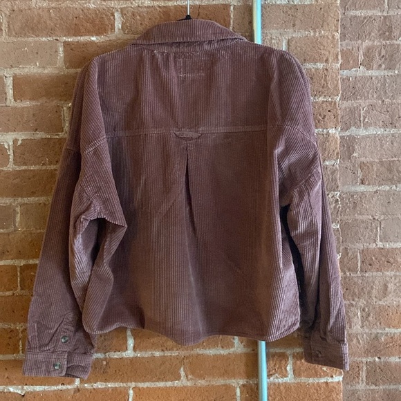 EUC AE Corduroy Cropped Button Up Shirt - Picture 3 of 7